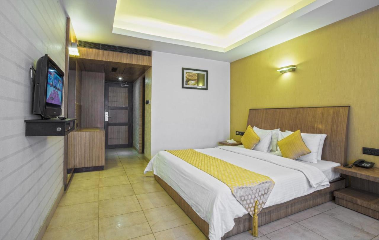 Hotel The Castello Residency Coimbatore Exterior foto